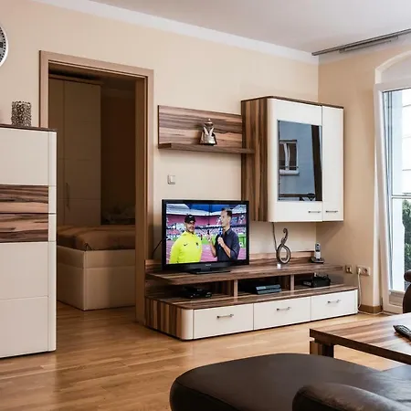 B12 Deluxe Apartment *