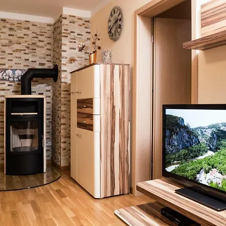 B12 Deluxe Apartment *