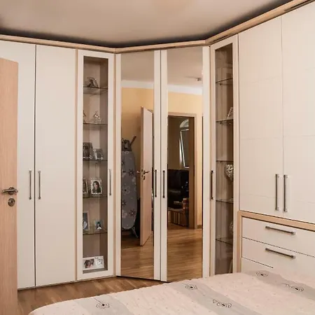 B12 Deluxe Apartment