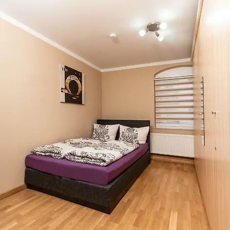B12 Deluxe Apartment